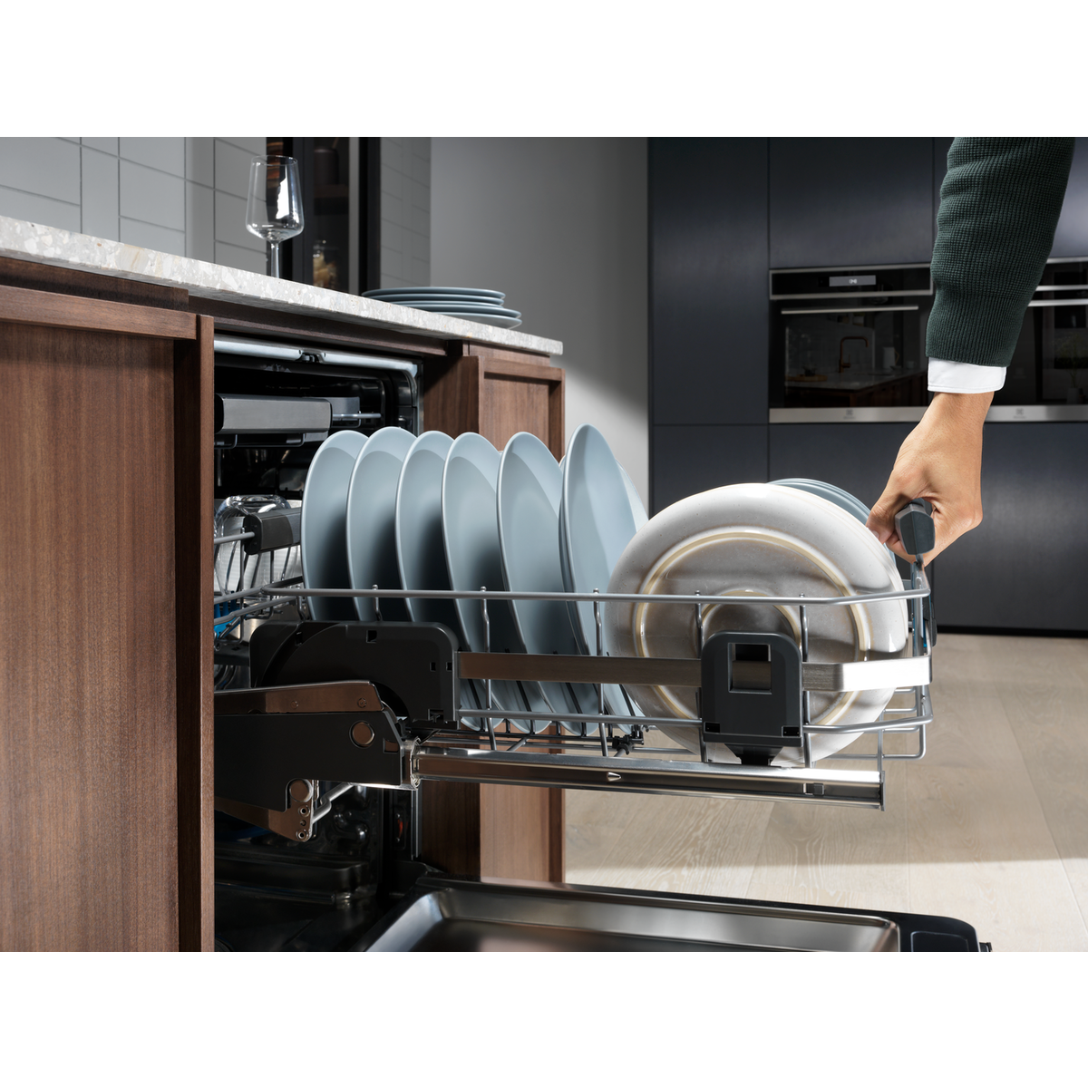 Electrolux - Вбудована - EEC987300W