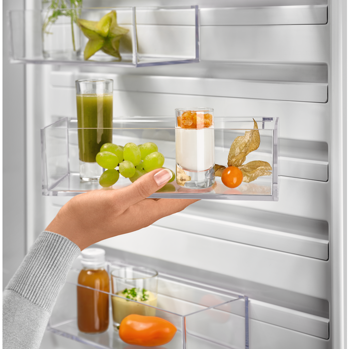 Electrolux - Отдельностоящий холодильник с морозильной камерой - RNT7ME34X2
