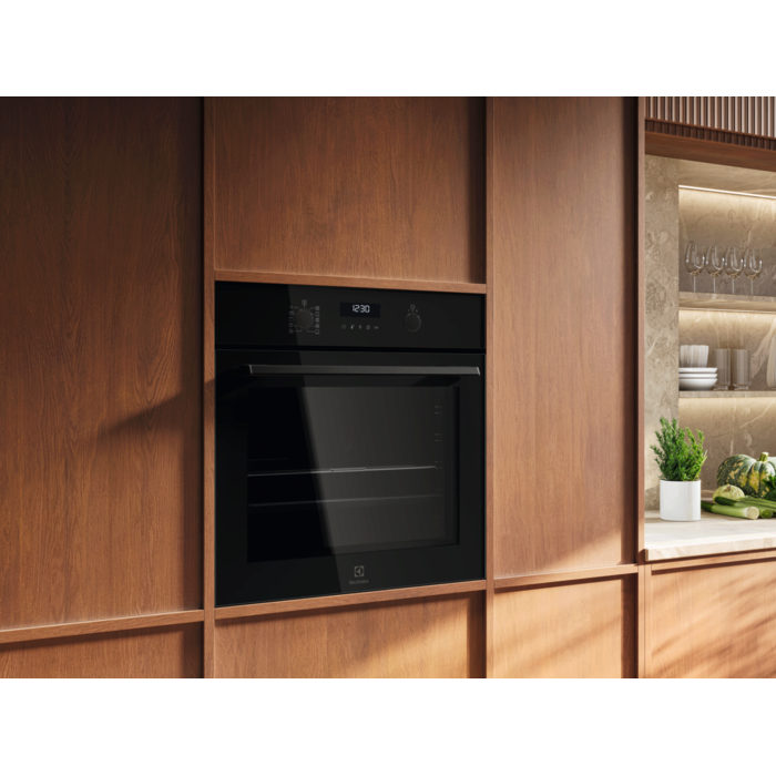 Electrolux - Пиролитический духовой шкаф - LOF6P37Z