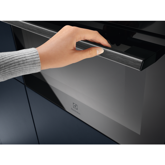 Electrolux - Компактный духовой шкаф - EVM8E08Z