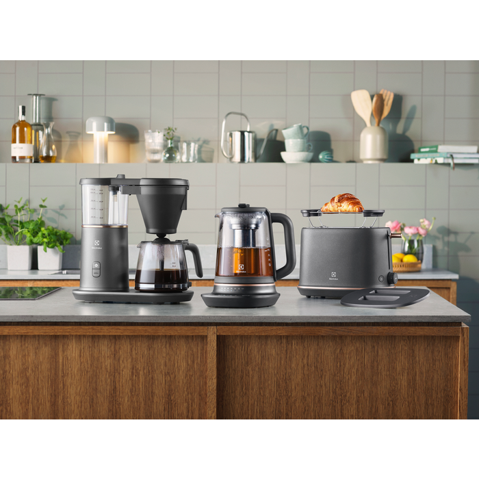 Electrolux - Электрочайник - E7K1-6BP