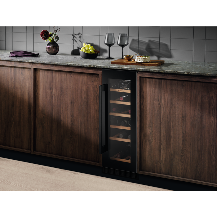 Electrolux - Встроенный винный шкаф - EWUS020B5B