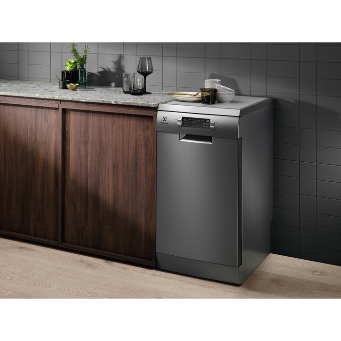 Electrolux - Small dishwasher - SMM43201SX