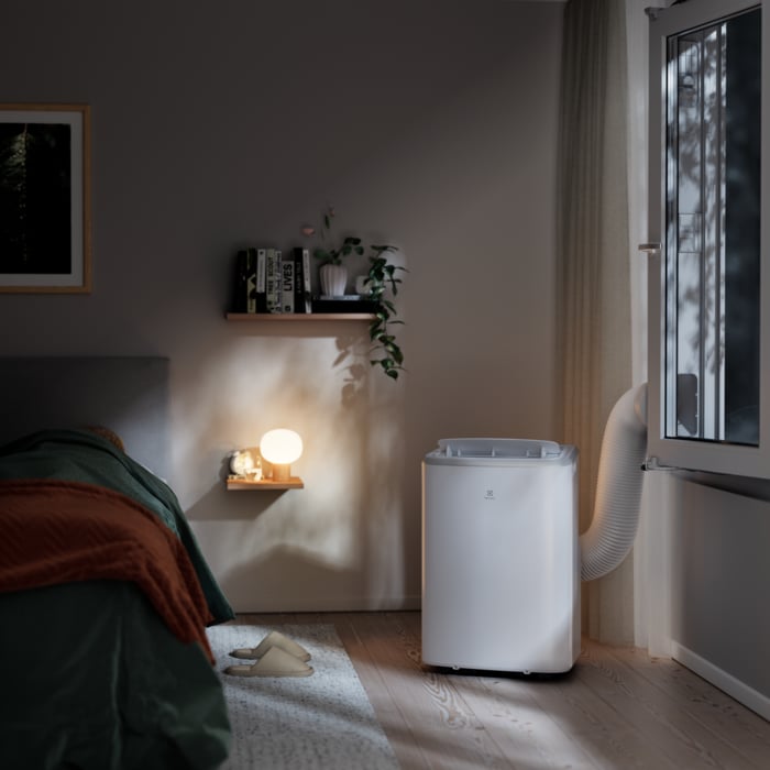 Electrolux - Портативний кондиціонер - EXP26U339CW