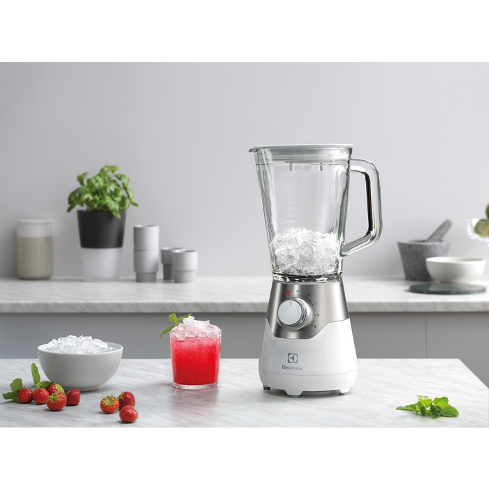 Electrolux - Настільний блендер - ESB5830