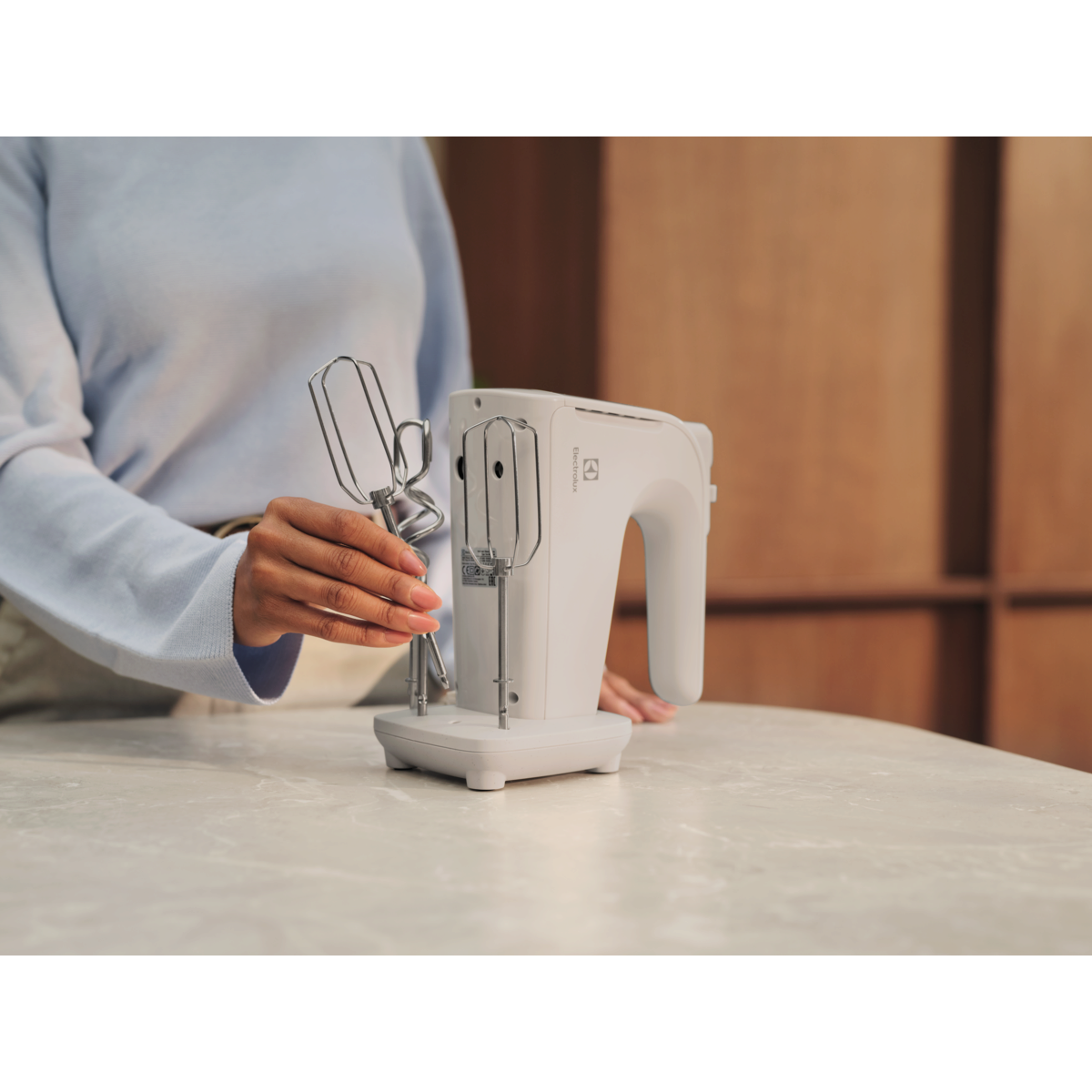 Electrolux - Миксер - EHM4W