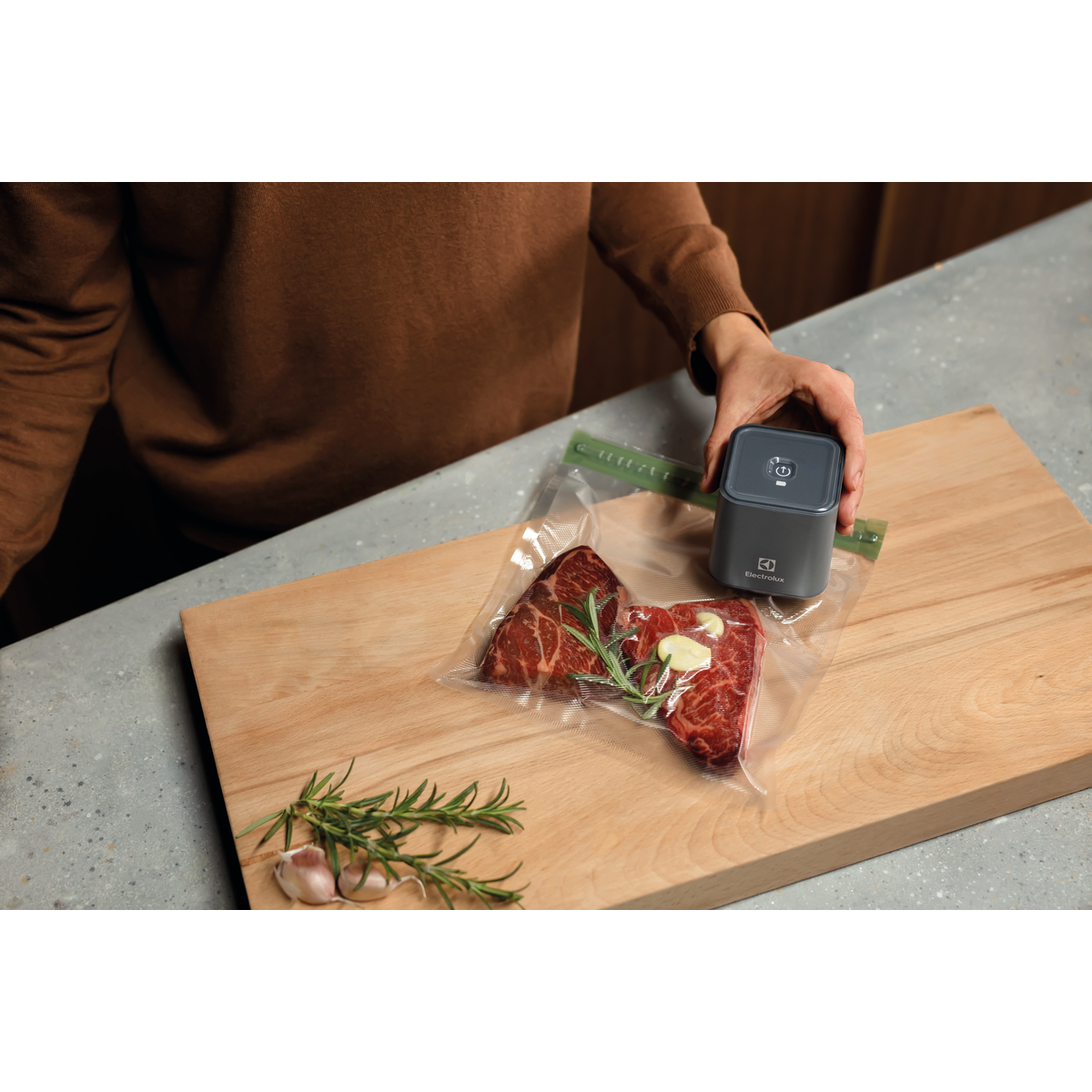 Electrolux - Integrated Vacuum Sealer - EVSK1