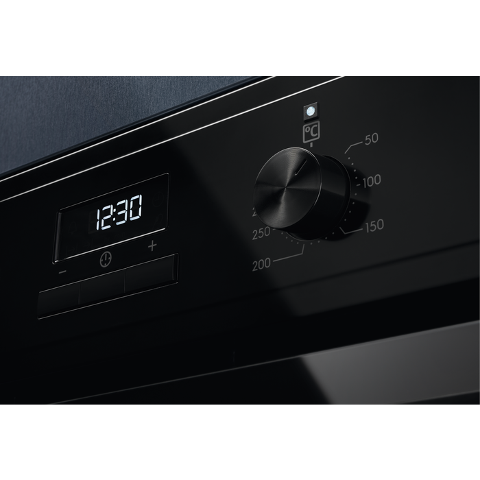 Electrolux - Духова шафа з парою - OED3H50K