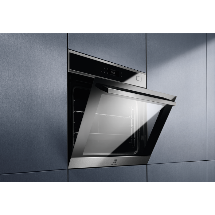Electrolux - Духова шафа - EOB8S39WX