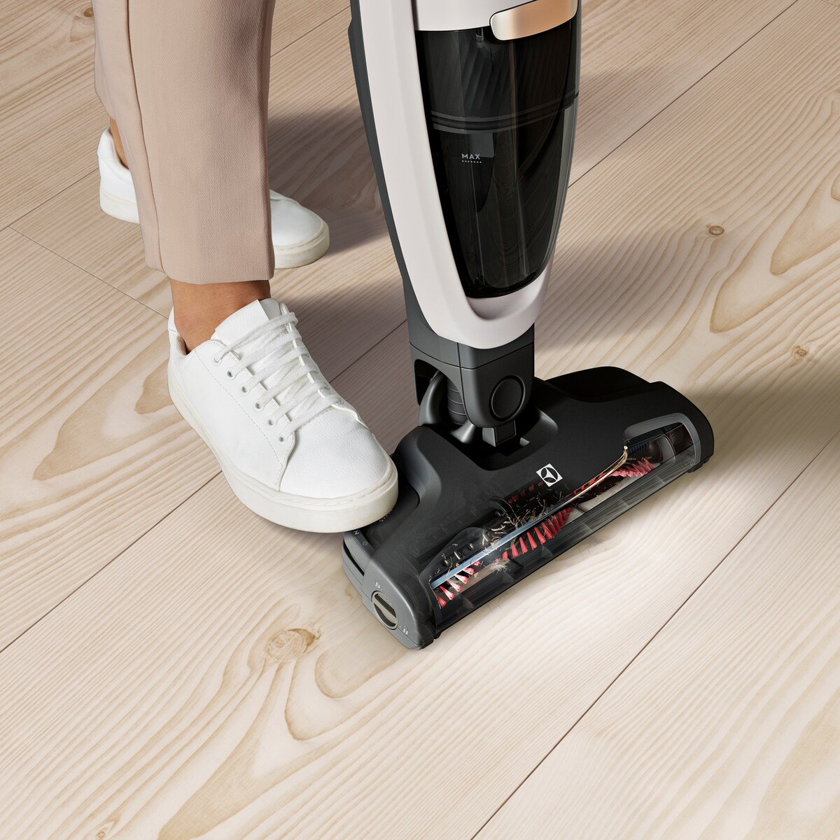 Electrolux - Беспроводной пылесос - WQ61-44SW
