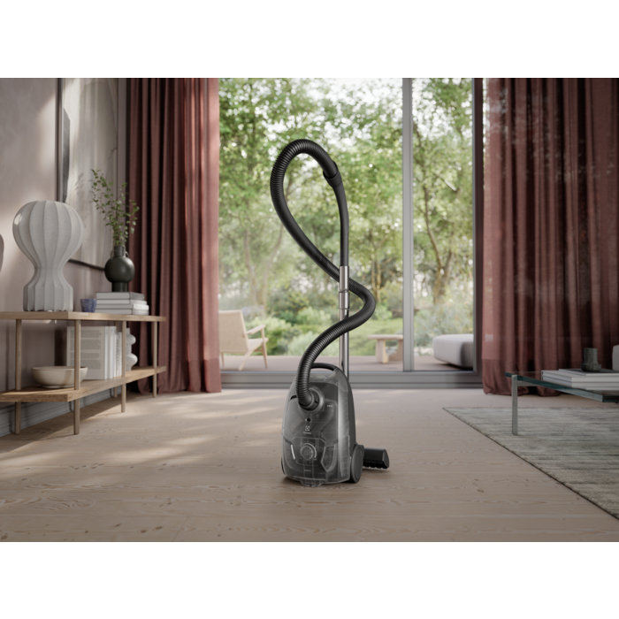 Electrolux - Мешковый пылесос - EB51C2DB