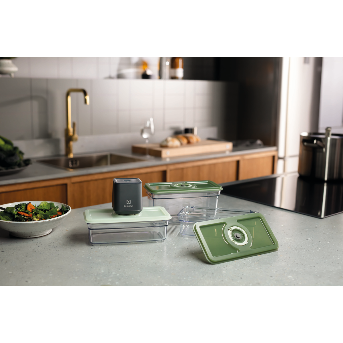 Electrolux - Integrated Vacuum Sealer - EVFK1+