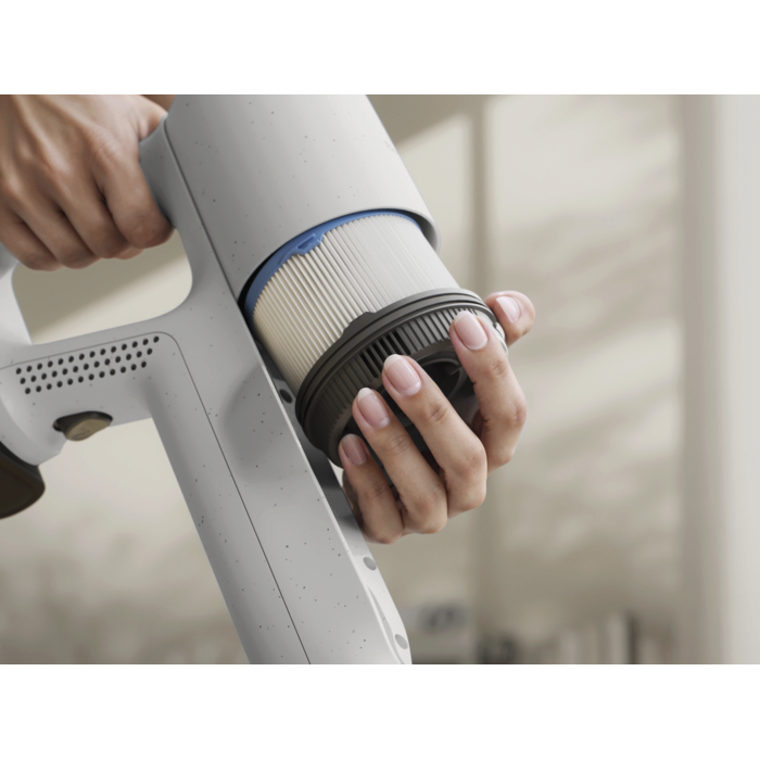 Reusable, washable post-motor filter that enhances filtration performance and releases clean air into your home.