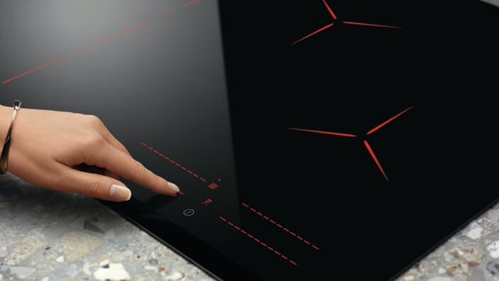 Індукційна варильна поверхня з функцією ActiveTouch