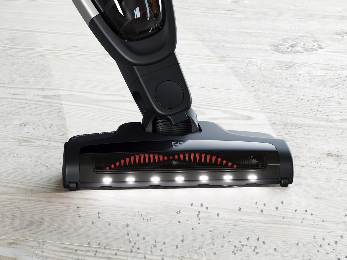 Close-up vacuum with lights
