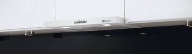 Встроенная вытяжка Electrolux – незаметный помощник на кухне | Electrolux