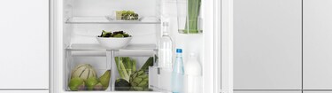 Вбудований двокамерний холодильник Electrolux